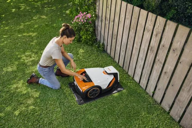 s_cstartstihl-3-bearbeitet Garten & Forstgeräte von STIHL, GreenMech – BNS