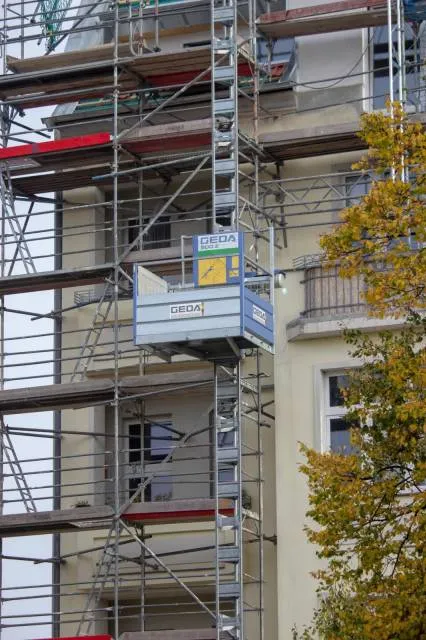 s_geda_500_z_produkt_einsatz_04_preview2 Bauaufzüge - Zahnstangenaufzug 500 – BNS Baumaschinen